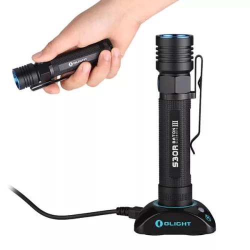 Olight-S30R-III-3500-toltheto-zseblampa