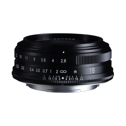 Voigtländer Color-Skopar 18mm f/2.8 Fujifilm X lens, black