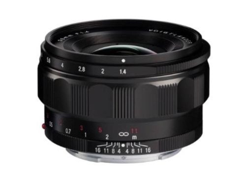 Voigtländer-Nokton-35mm-F1.4-Sony-E-fekete-objektiv
