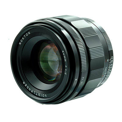 Voigtländer Nokton 40mm F1.2 ASPH Sony E black lens