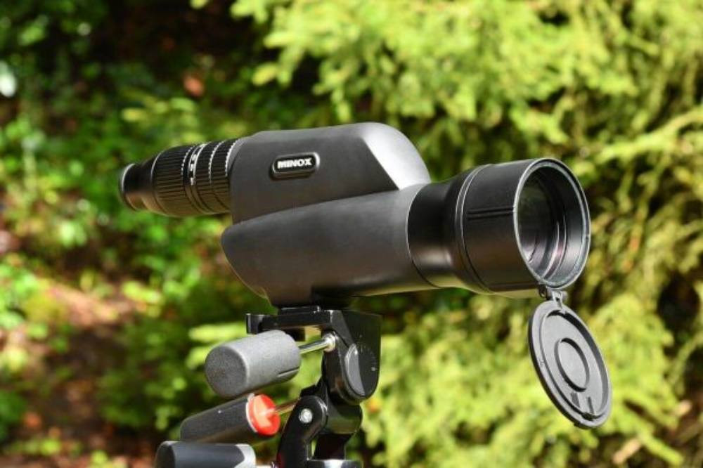 Minox MD 80 ZR egyenes betekintésű spektív